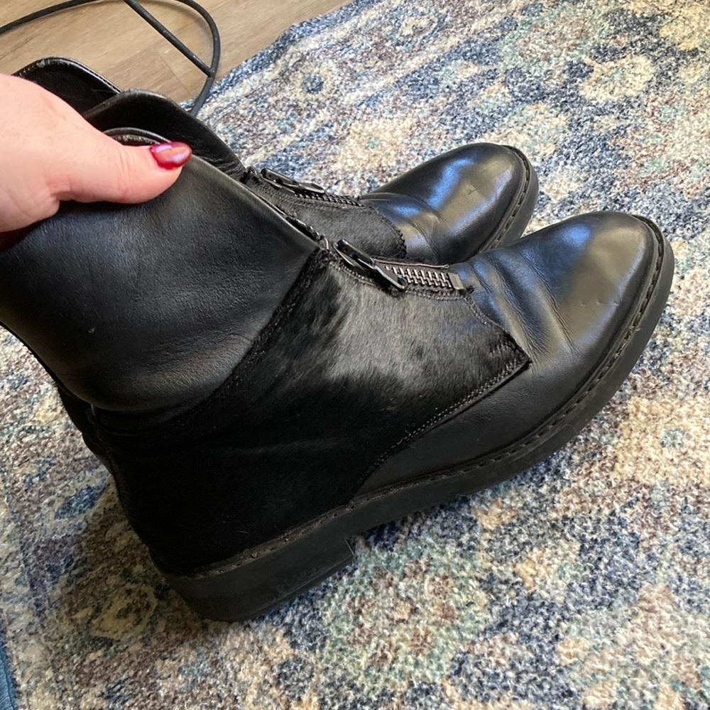 Italian leather boots. With cowhide. Butterysoft leather